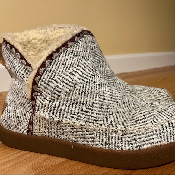 Sanuk slipper booties - Picture 3 of 5